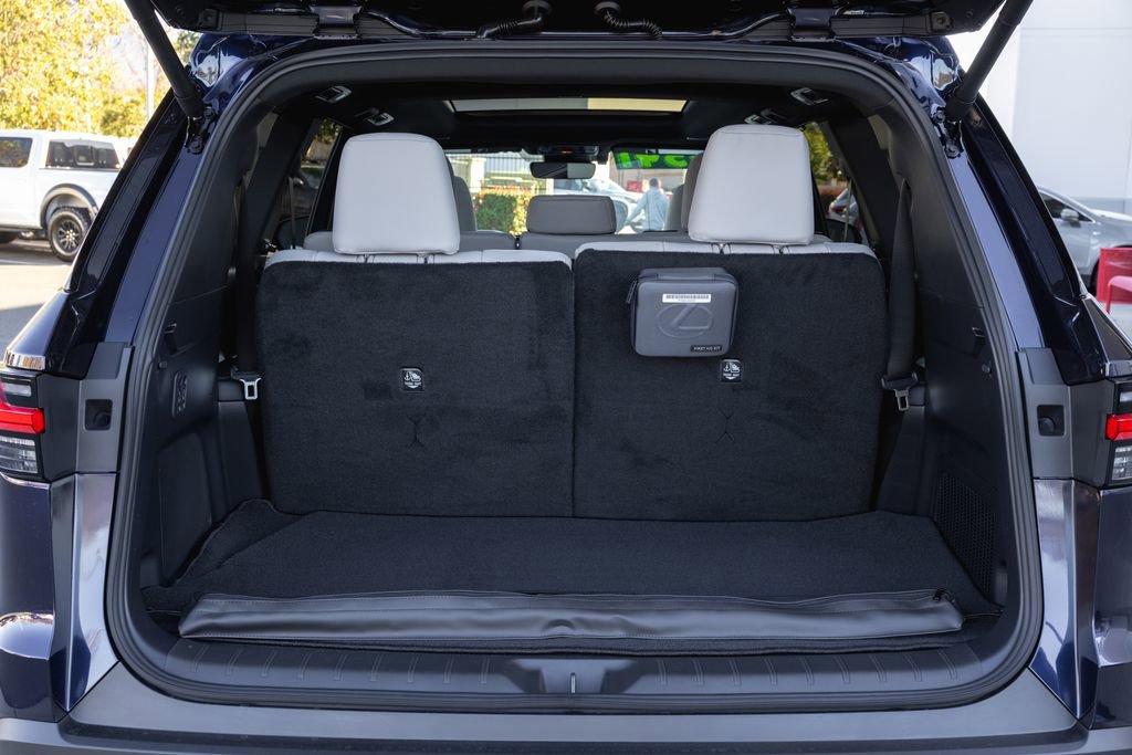 Used 2026 Lexus TX 350 FWD w/ Technology Package image 8