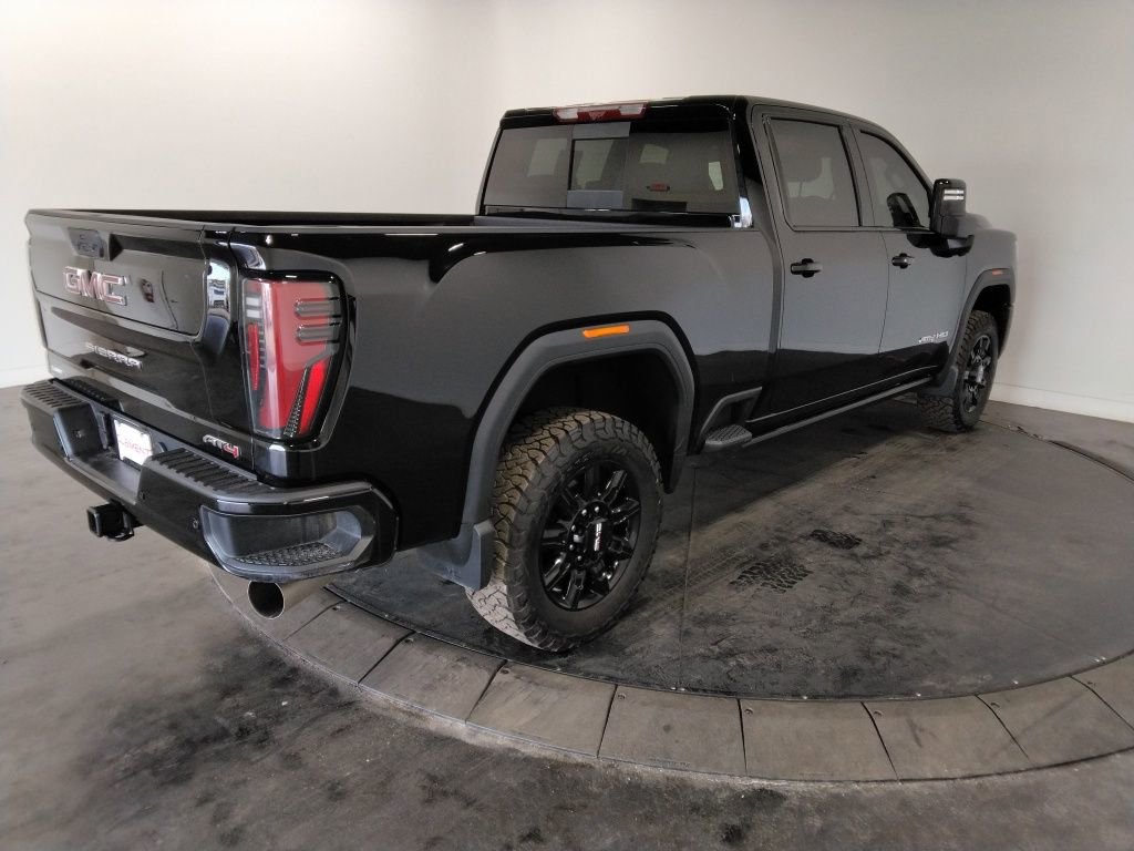 Used 2025 GMC Sierra 2500 AT4 w/ AT4 Premium Plus Package image 5