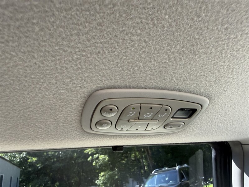Used 2009 Toyota Sienna AWD image 21
