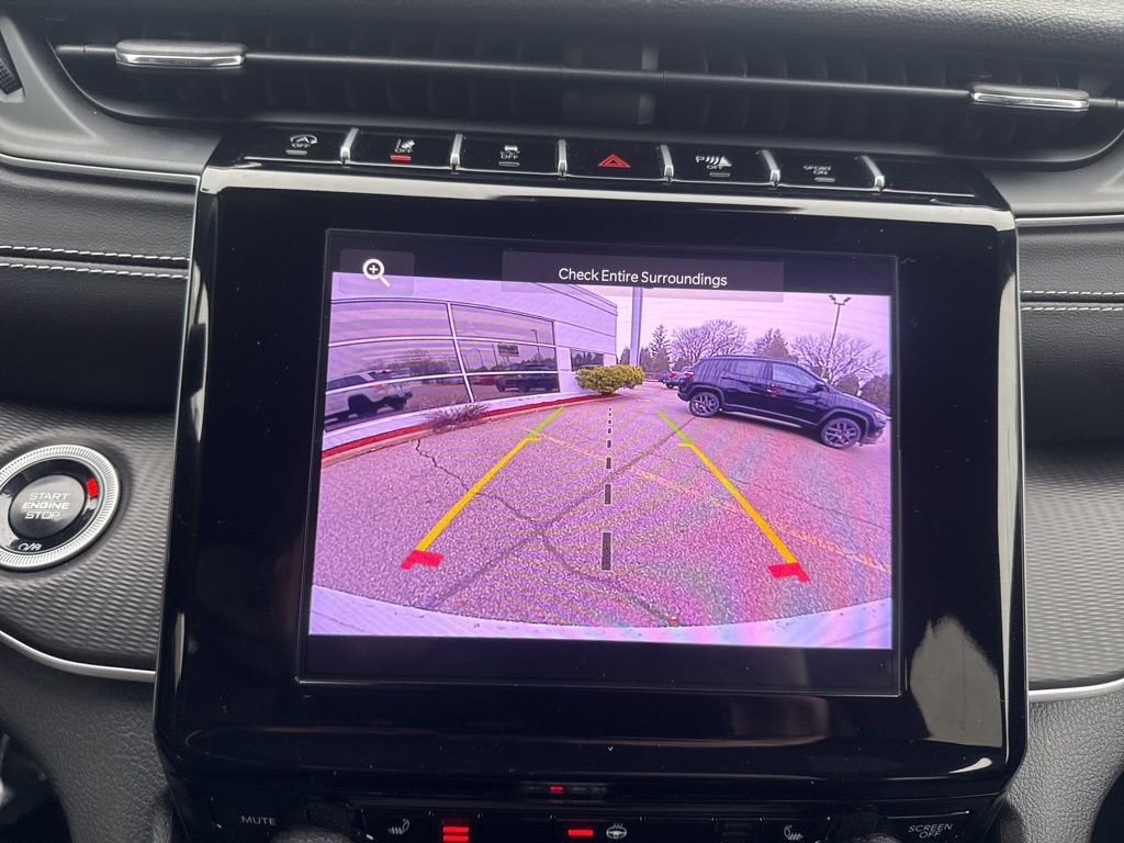 Used 2024 Jeep Grand Cherokee Altitude image 15