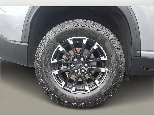 Used 2025 Chevrolet Traverse Z71 w/ Driver Confidence Package image 8