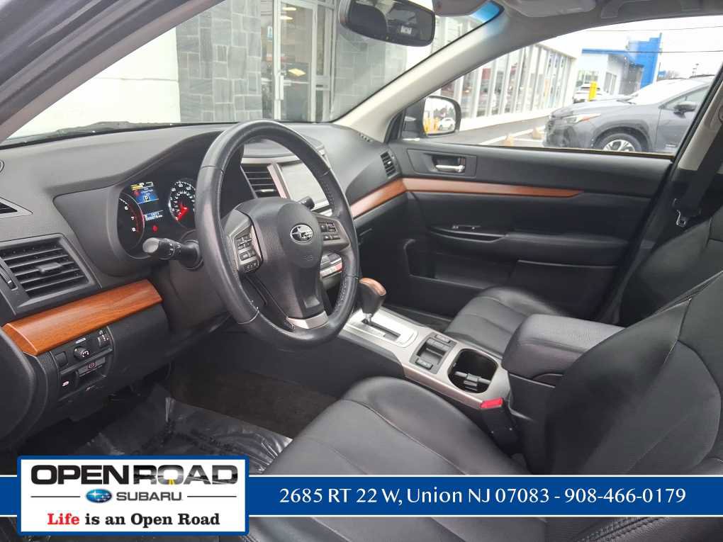 Used 2014 Subaru Outback 2.5i Limited image 14