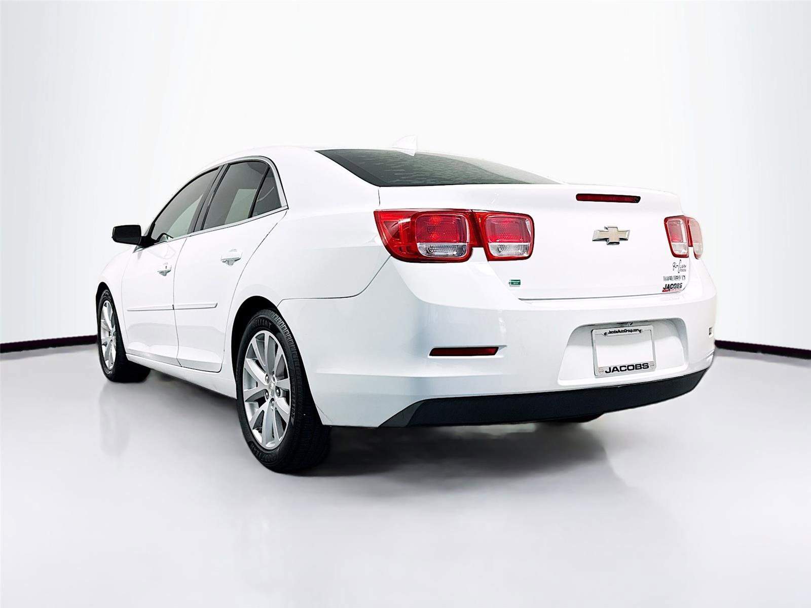 Used 2015 Chevrolet Malibu LT w/ Leather Package FWD image 14