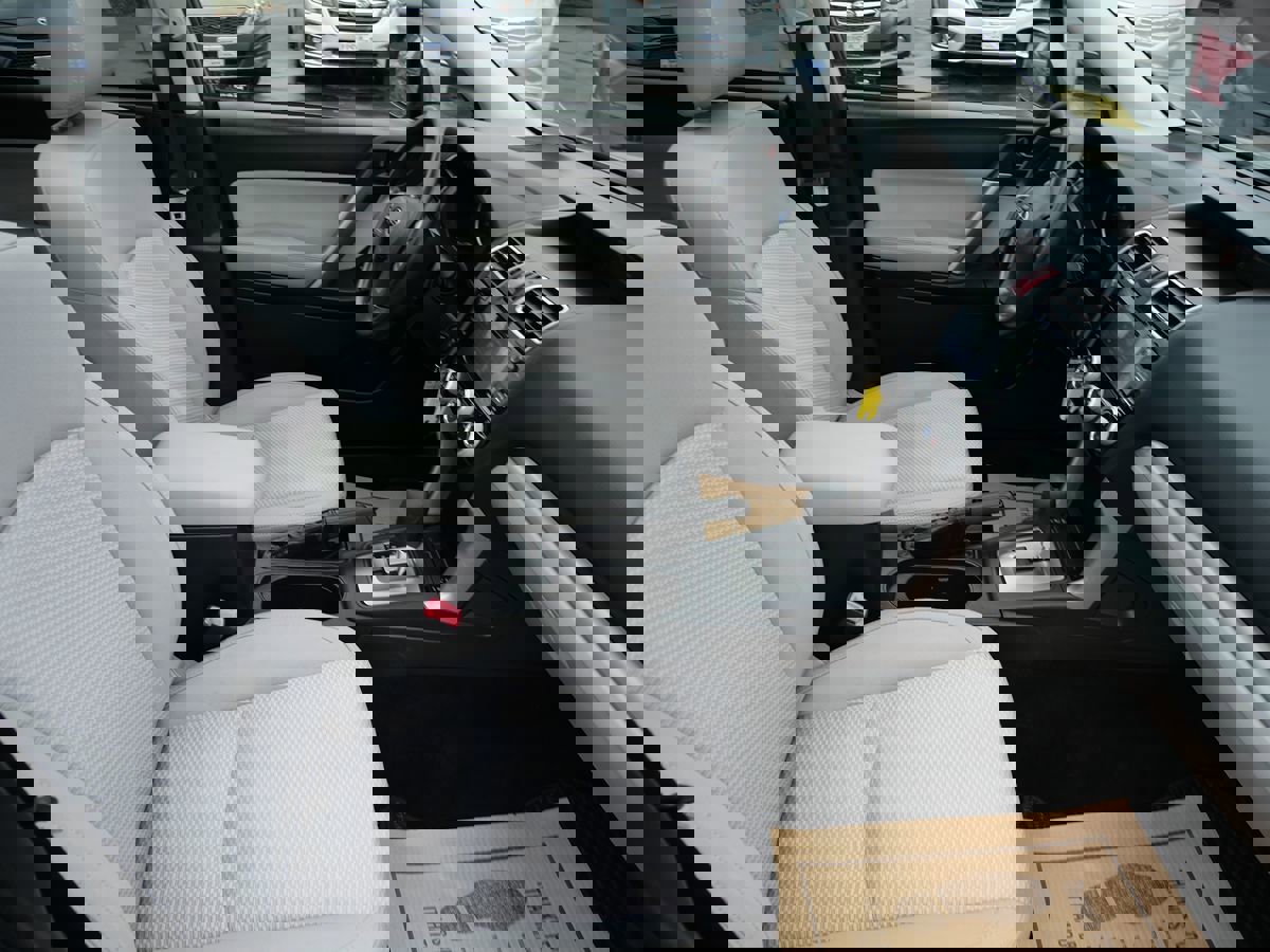 Used 2016 Subaru Forester 2.5i Premium w/ All-Weather Package image 27