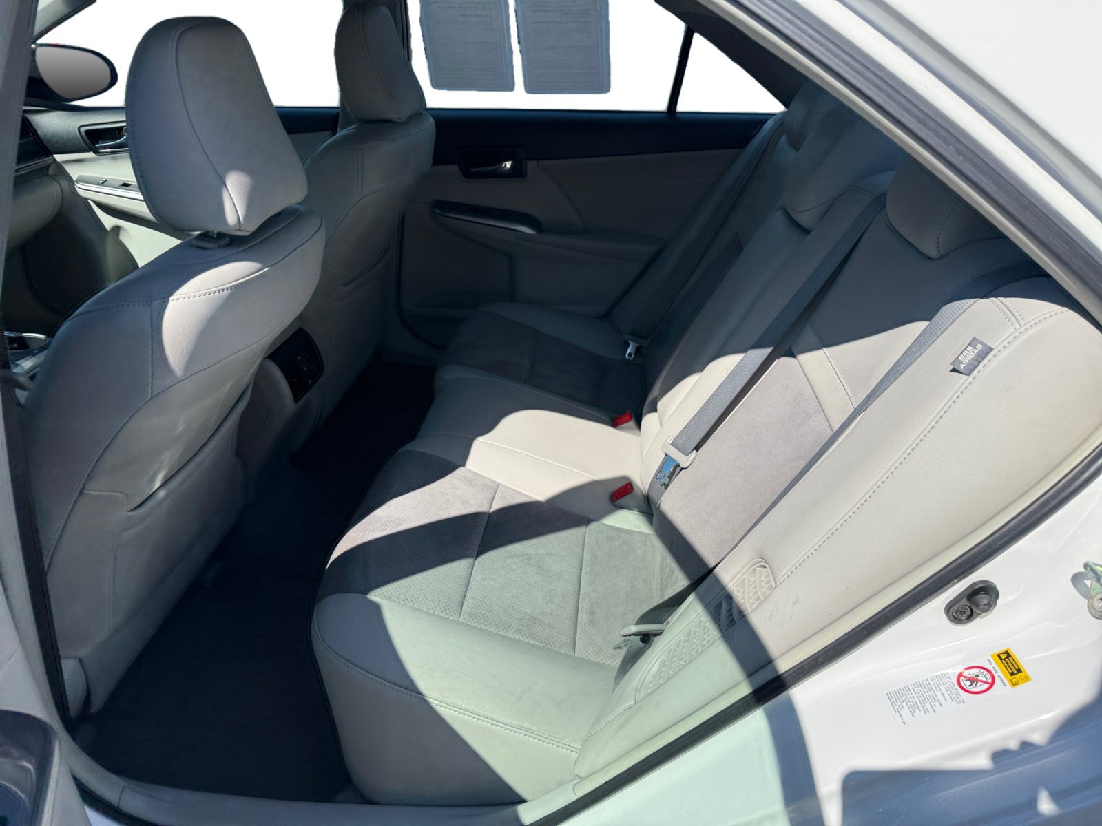 Used 2014 Toyota Camry XLE w/ Leather Package FWD image 16