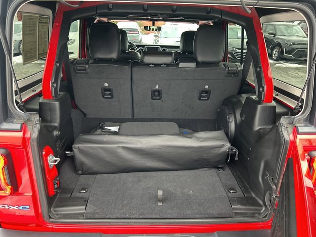 Used 2021 Jeep Wrangler Unlimited Sahara w/ Cold Weather Group image 10