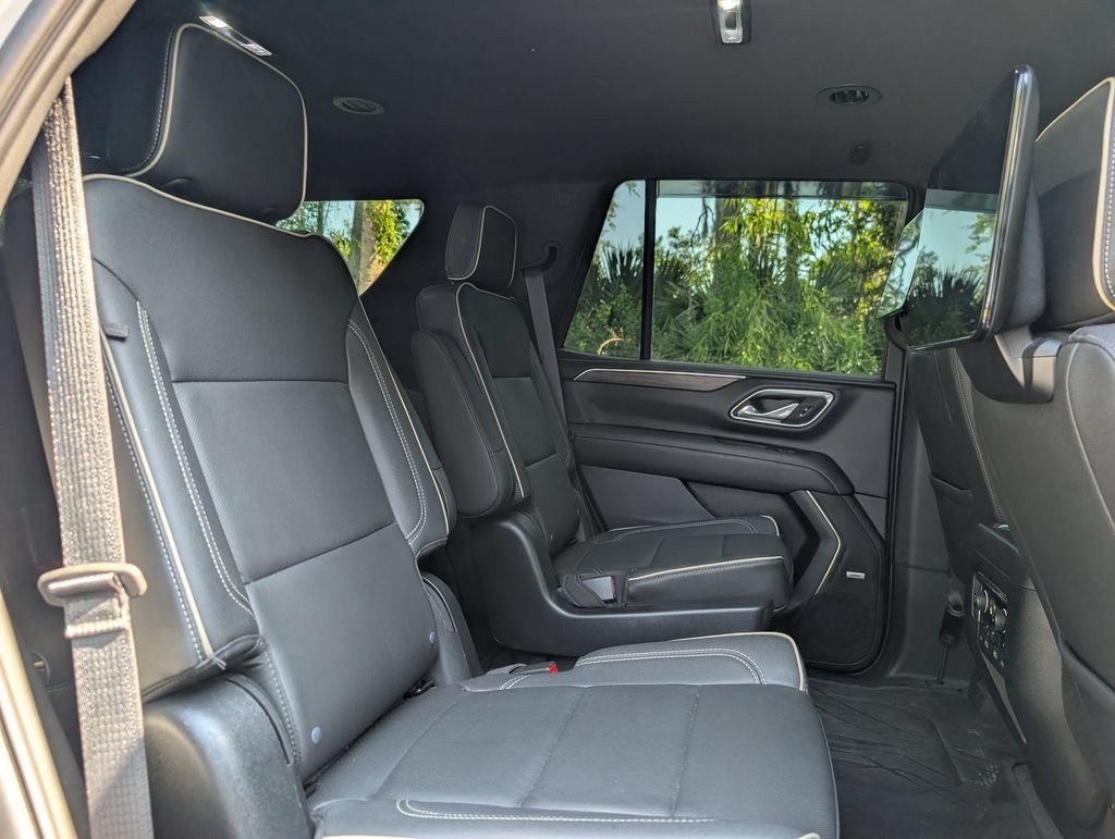 Used 2023 Chevrolet Tahoe Premier w/ Advanced Technology Package AWD/4WD image 21