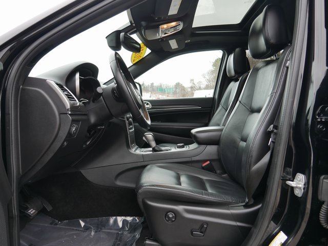 Used 2018 Jeep Grand Cherokee Limited image 12