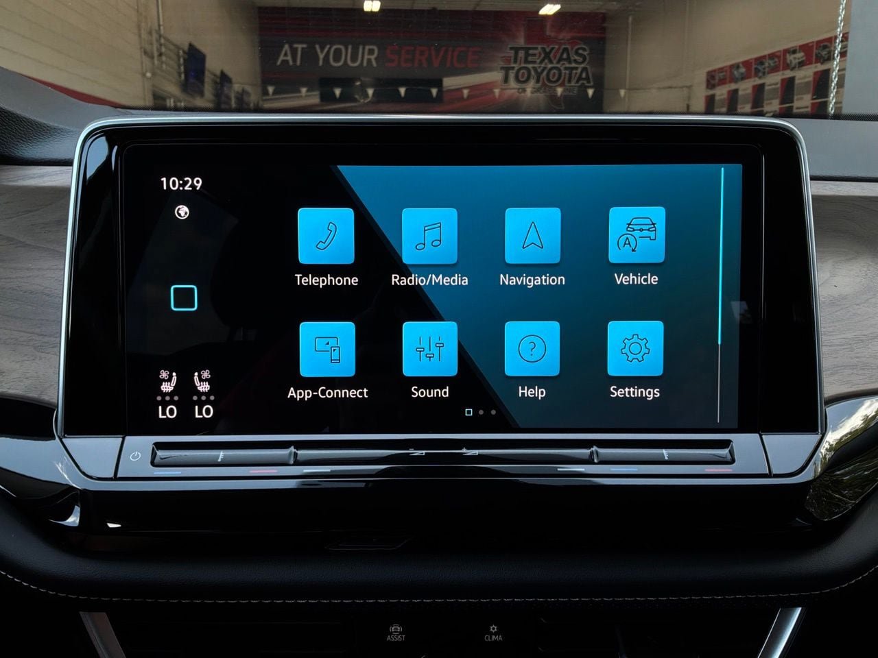 Used 2026 Volkswagen Atlas SE AWD/4WD image 33