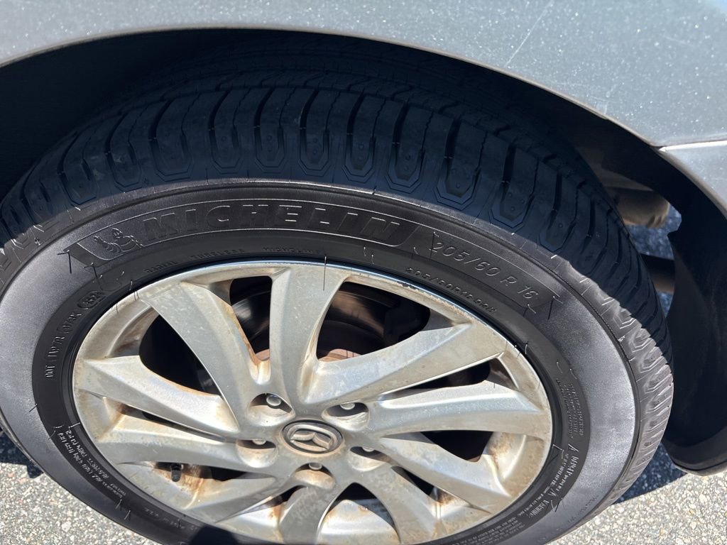 Used 2013 MAZDA MAZDA3 i Touring image 15