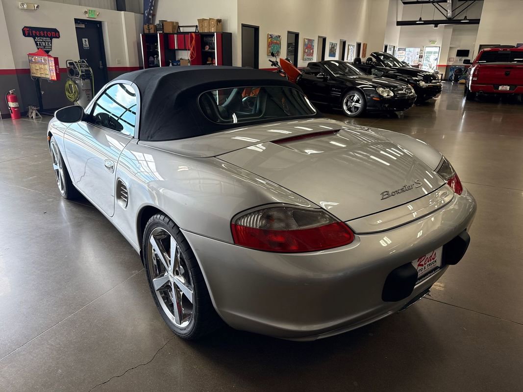 Used 2004 Porsche Boxster S image 28