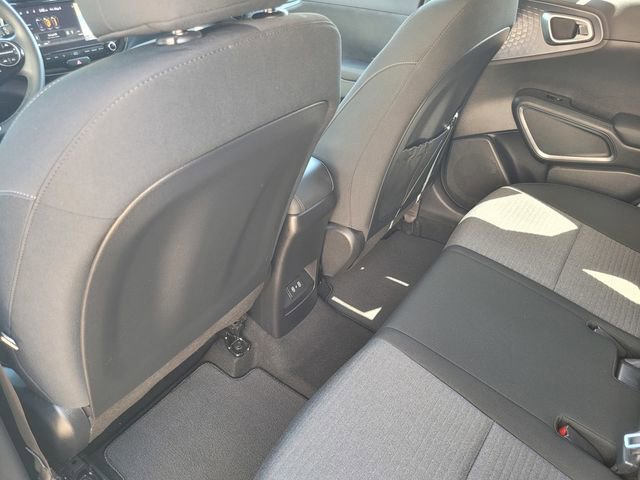 Used 2023 Kia Soul EX FWD image 12
