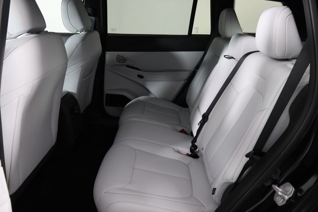 New 2026 Jeep Cherokee Limited AWD/4WD image 17