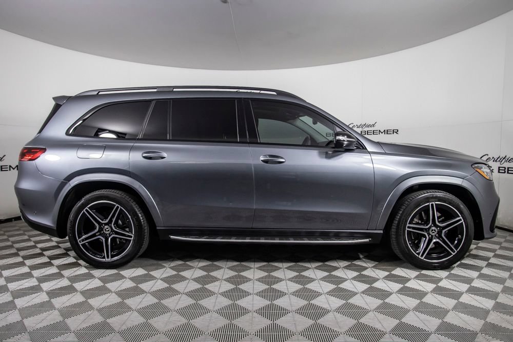 Used 2024 Mercedes-Benz GLS 450 4MATIC image 3