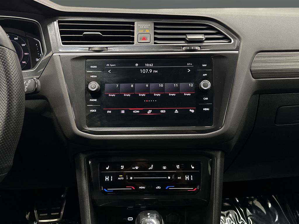 Used 2024 Volkswagen Tiguan SEL R-Line AWD/4WD image 9