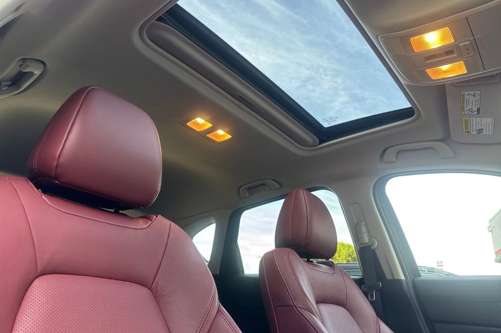 Used 2023 MAZDA CX-5 Carbon Edition image 16