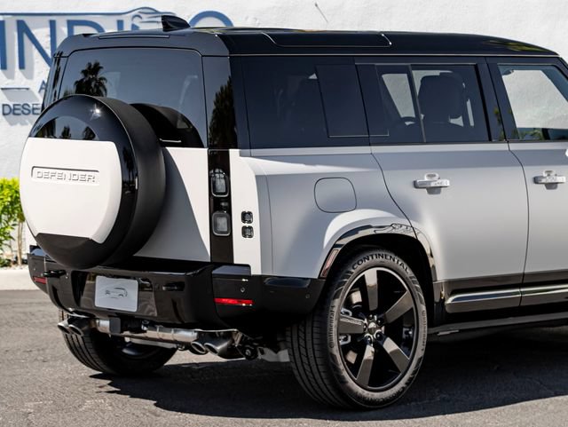 New 2026 Land Rover Defender 110 X-Dynamic SE AWD/4WD image 7