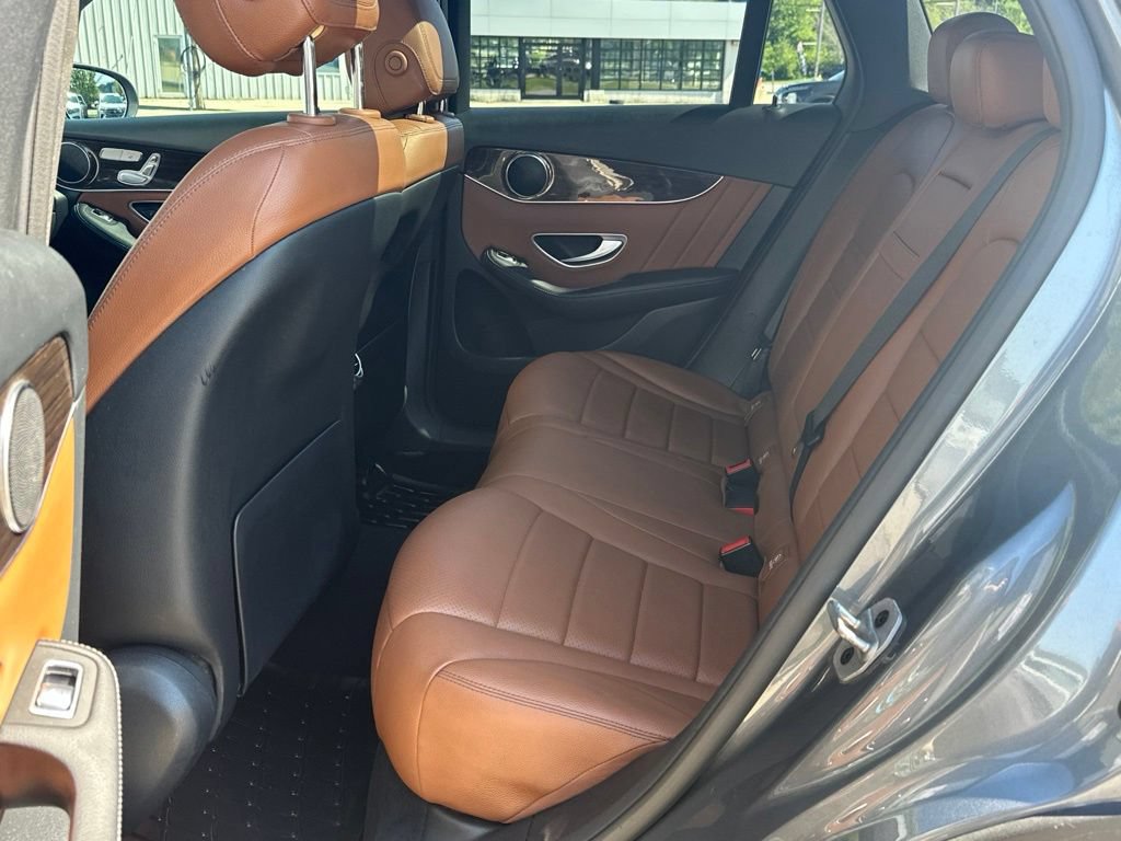 Used 2021 Mercedes-Benz GLC 300 4MATIC image 32