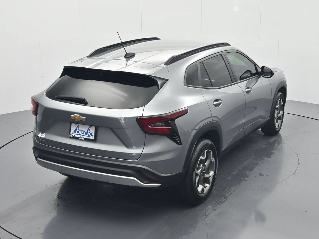 Certified 2025 Chevrolet Trax LT FWD image 32