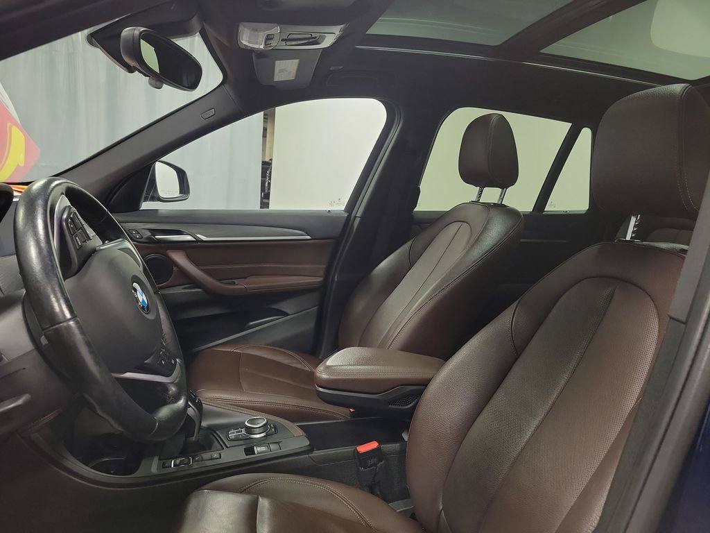 Used 2021 BMW X1 xDrive28i w/ Convenience Package image 12