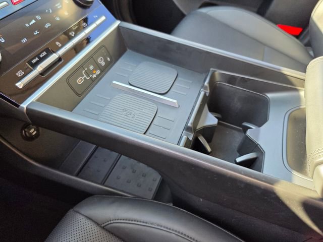 Used 2025 Hyundai Santa Fe SEL FWD image 29