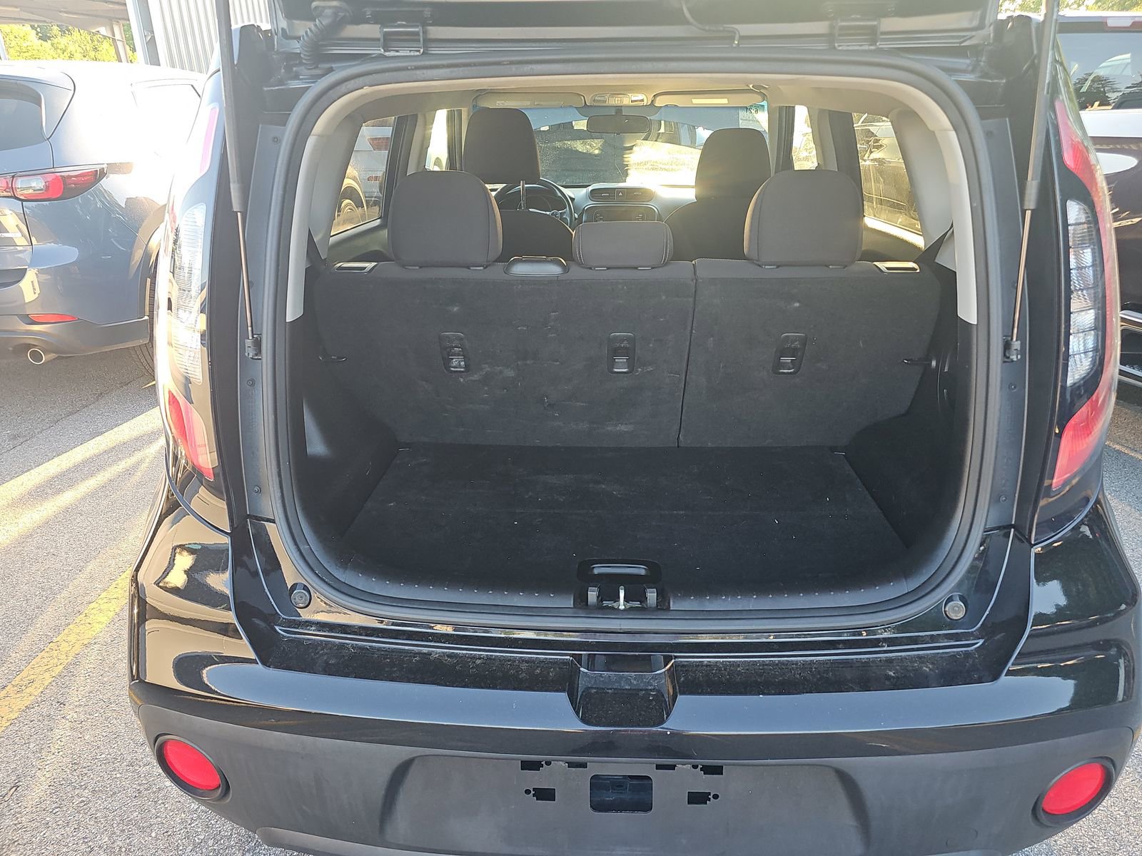 Used 2018 Kia Soul FWD image 13
