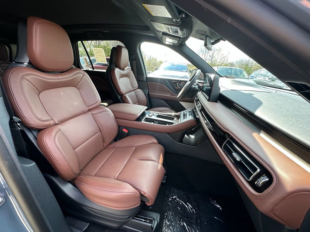 New 2026 Lincoln Aviator Reserve AWD/4WD image 24
