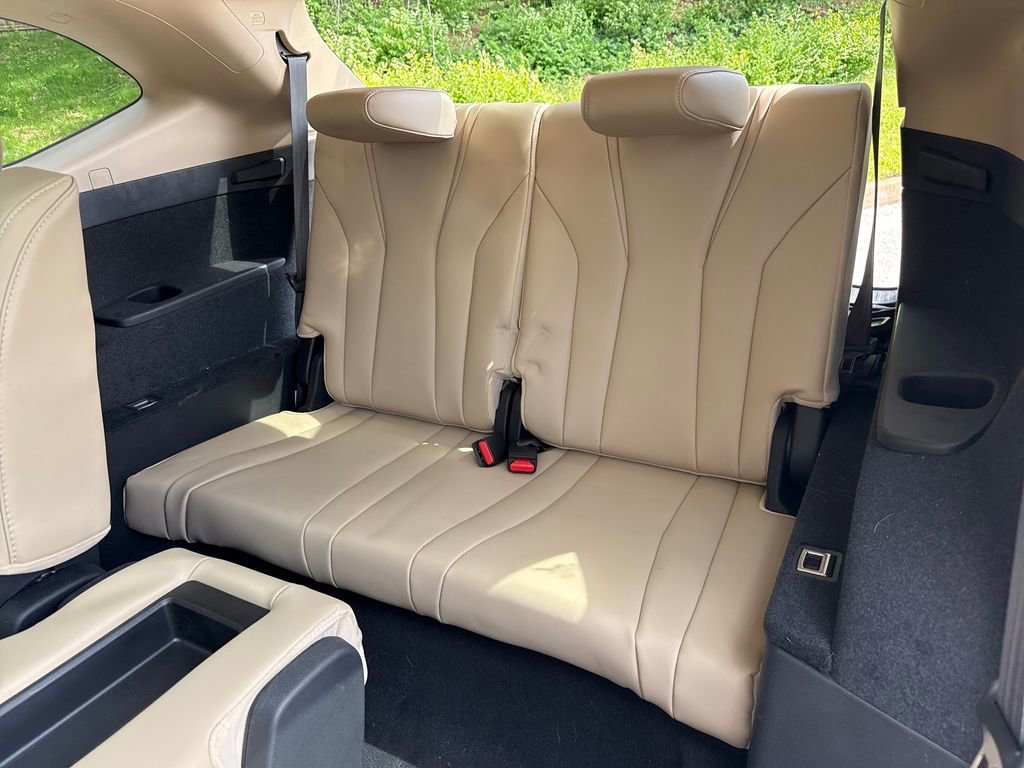 Used 2023 Acura MDX SH-AWD w/ Technology Package image 24