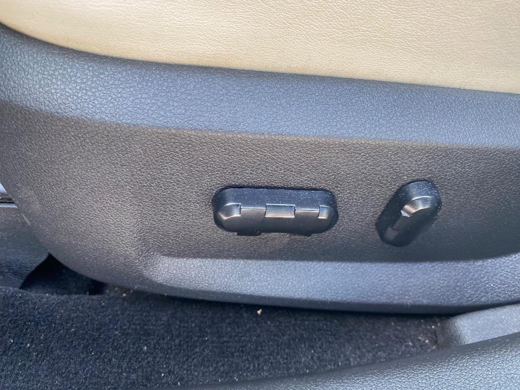 Used 2009 Mercury Sable Premier FWD image 37