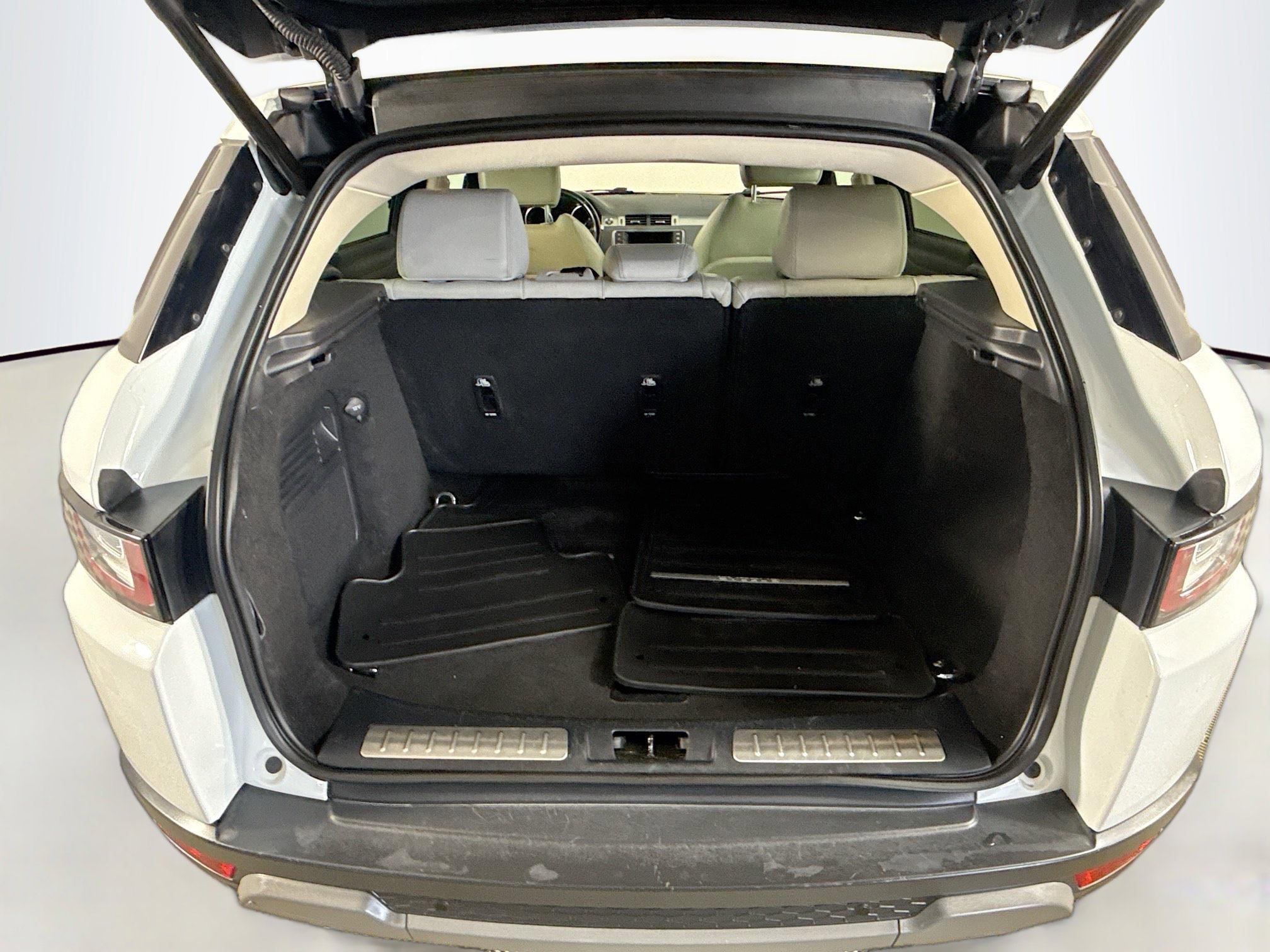 Used 2016 Land Rover Range Rover Evoque HSE image 35