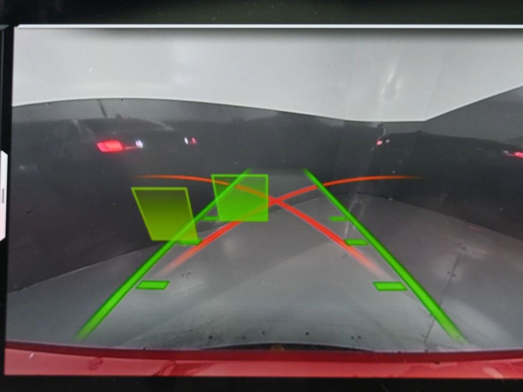 Used 2022 BMW 330i Sedan w/ Premium Package image 13