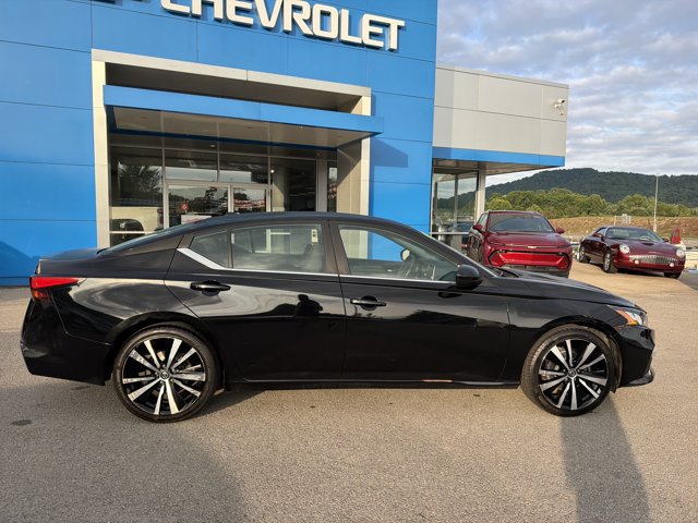 Used 2019 Nissan Altima 2.5 SR FWD image 3