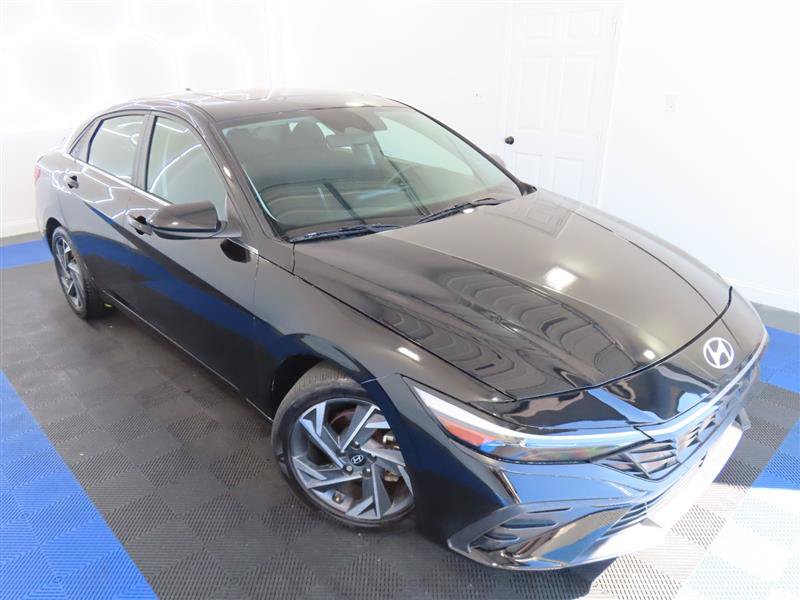 Used 2024 Hyundai Elantra SEL w/ Convenience Package FWD image 5