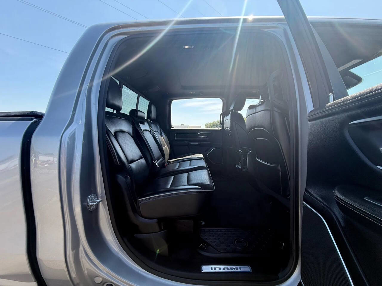 Used 2020 RAM 1500 Laramie image 17
