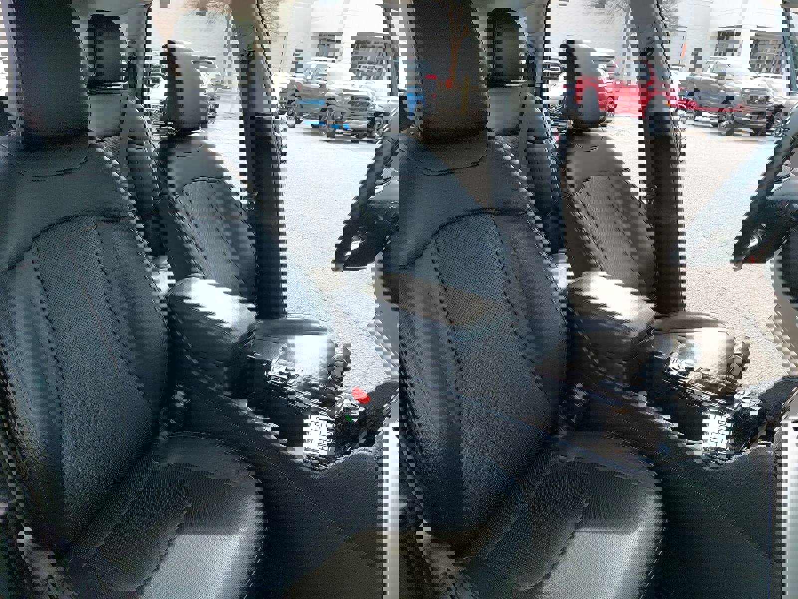 Used 2023 Kia Sportage EX image 10