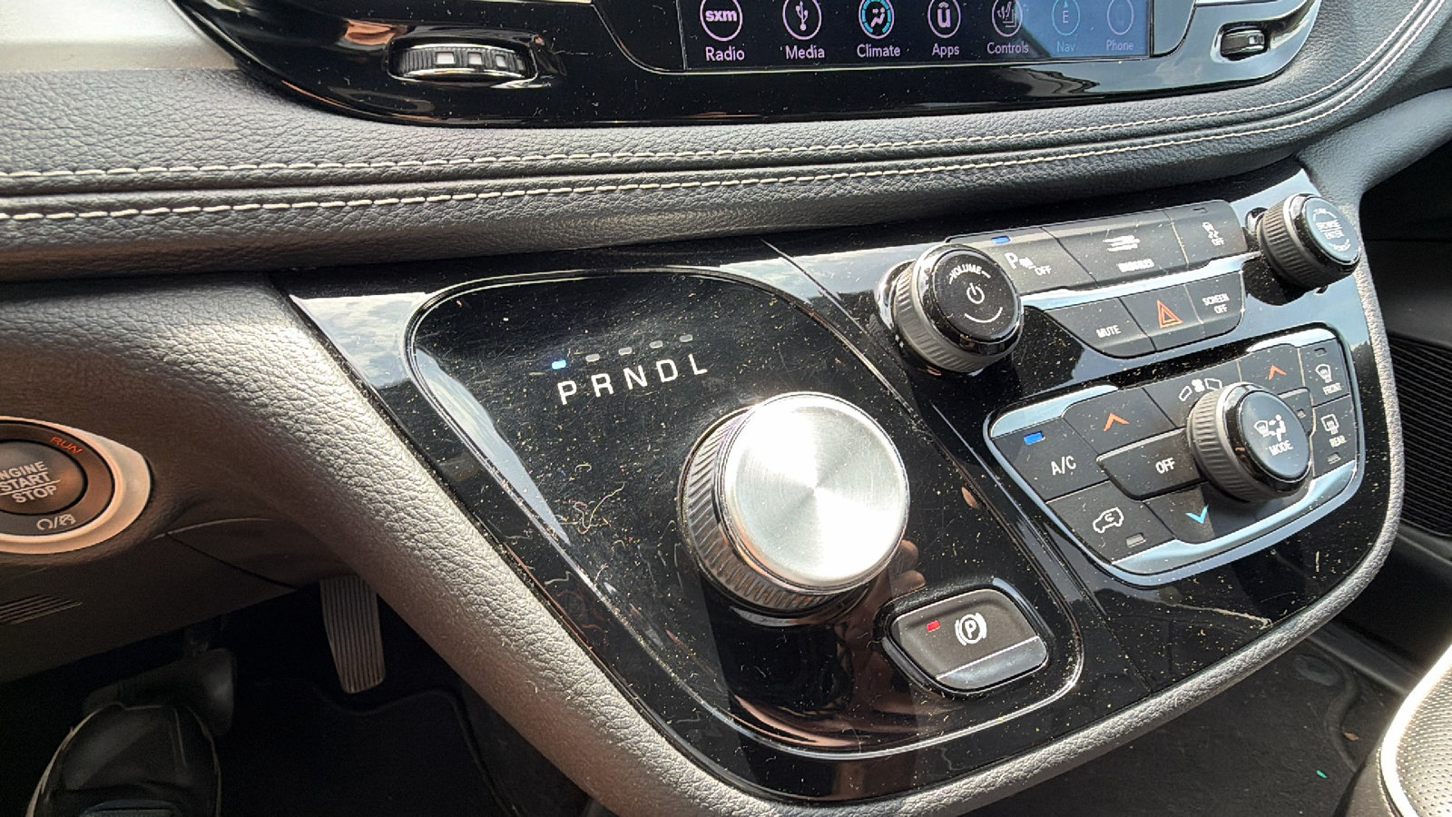 Used 2019 Chrysler Pacifica Limited w/ S Appearance Package FWD image 31