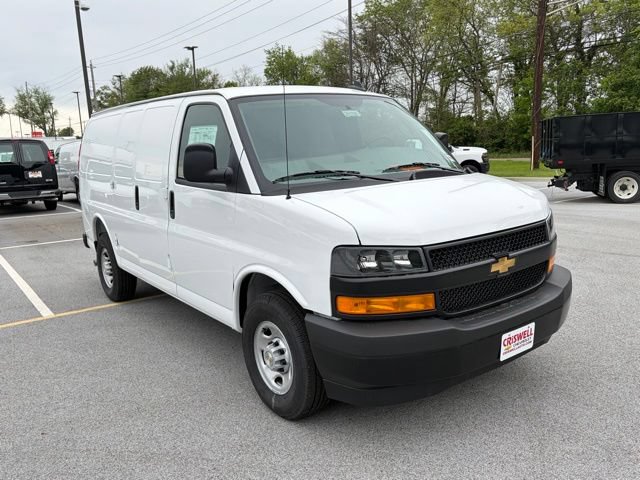 New 2026 Chevrolet Express 2500 w/ Driver Convenience Package RWD image 5