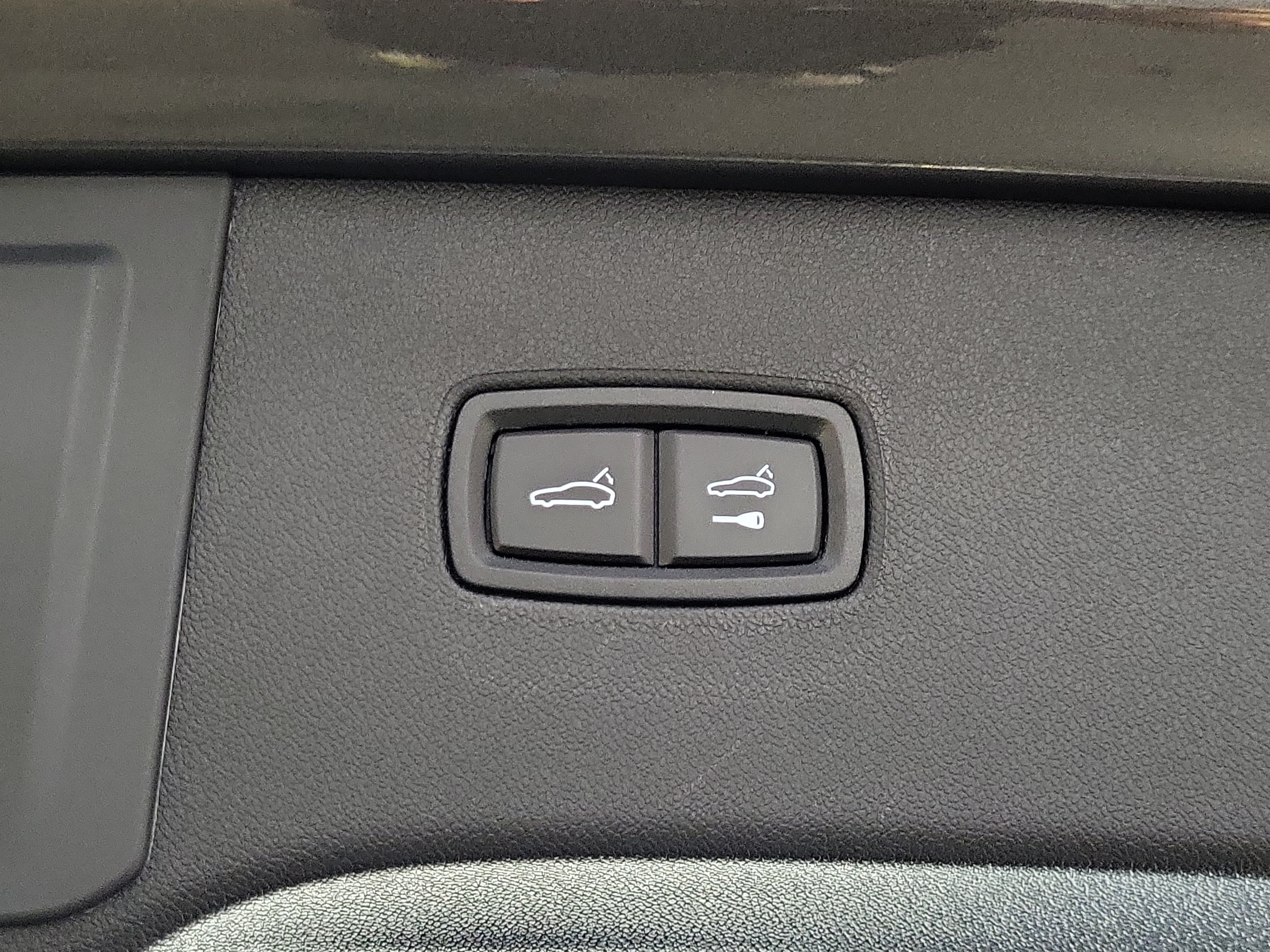 Certified 2026 Porsche Cayenne S AWD/4WD image 24