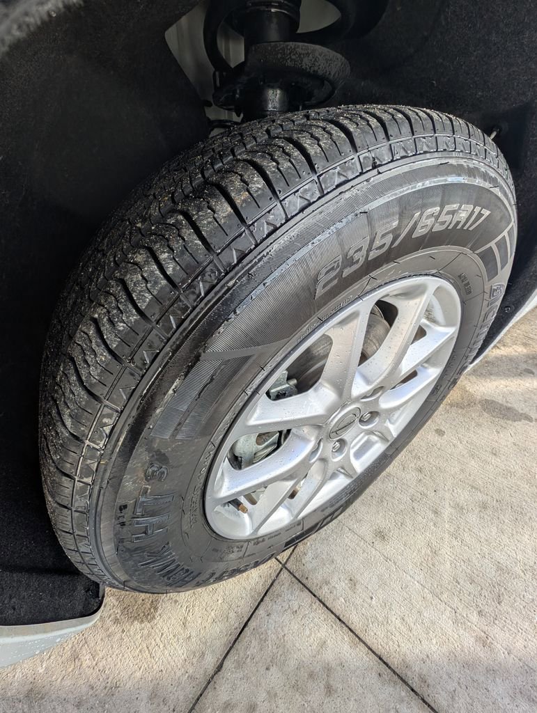 Used 2024 Chrysler Pacifica Touring-L image 42