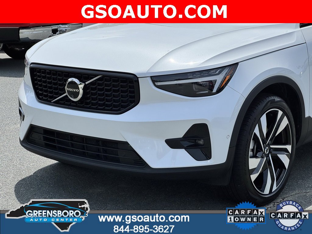 Used 2024 Volvo XC40 B5 Plus w/ Protection Package Premier image 36
