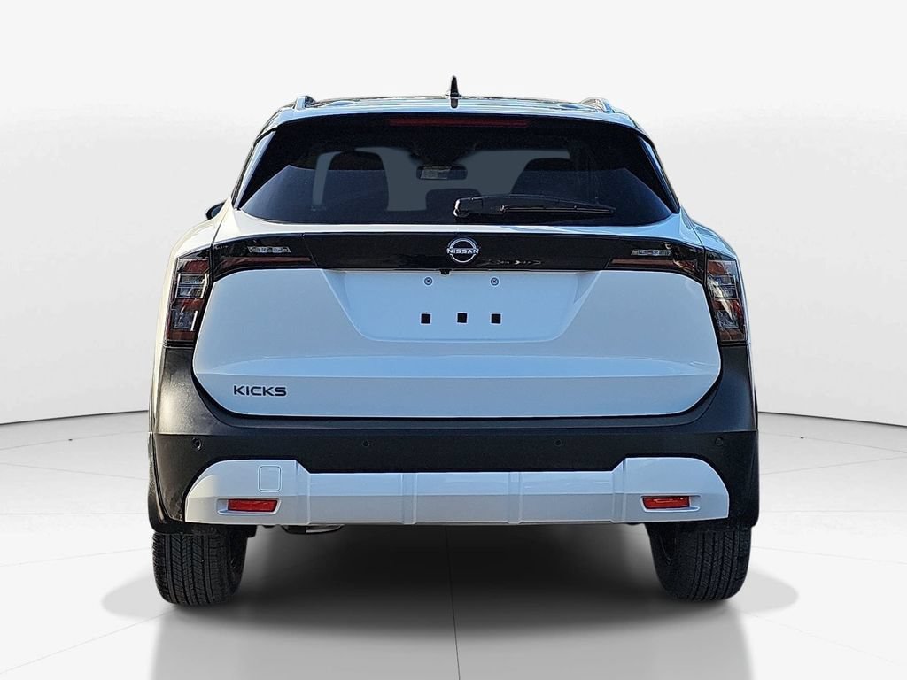 New 2026 Nissan Kicks SV w/ SV Premium Package FWD image 6