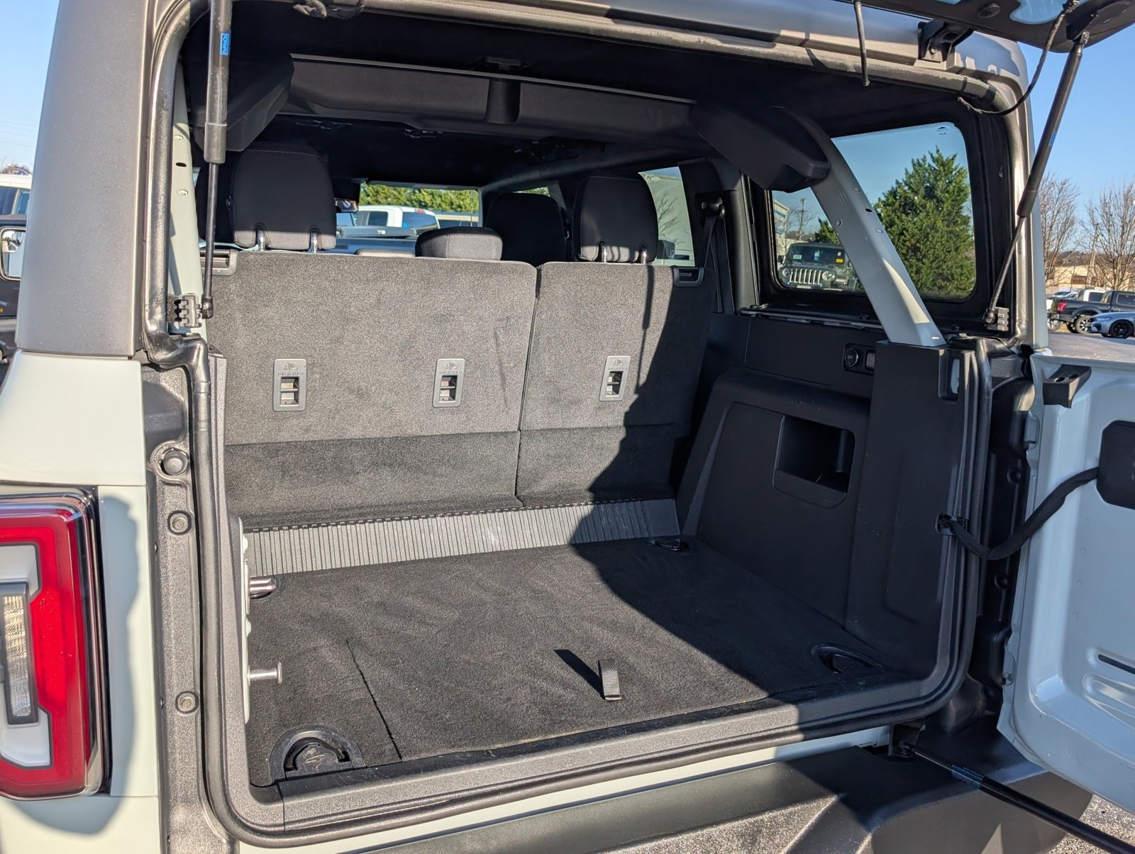 Used 2022 Ford Bronco Big Bend image 28