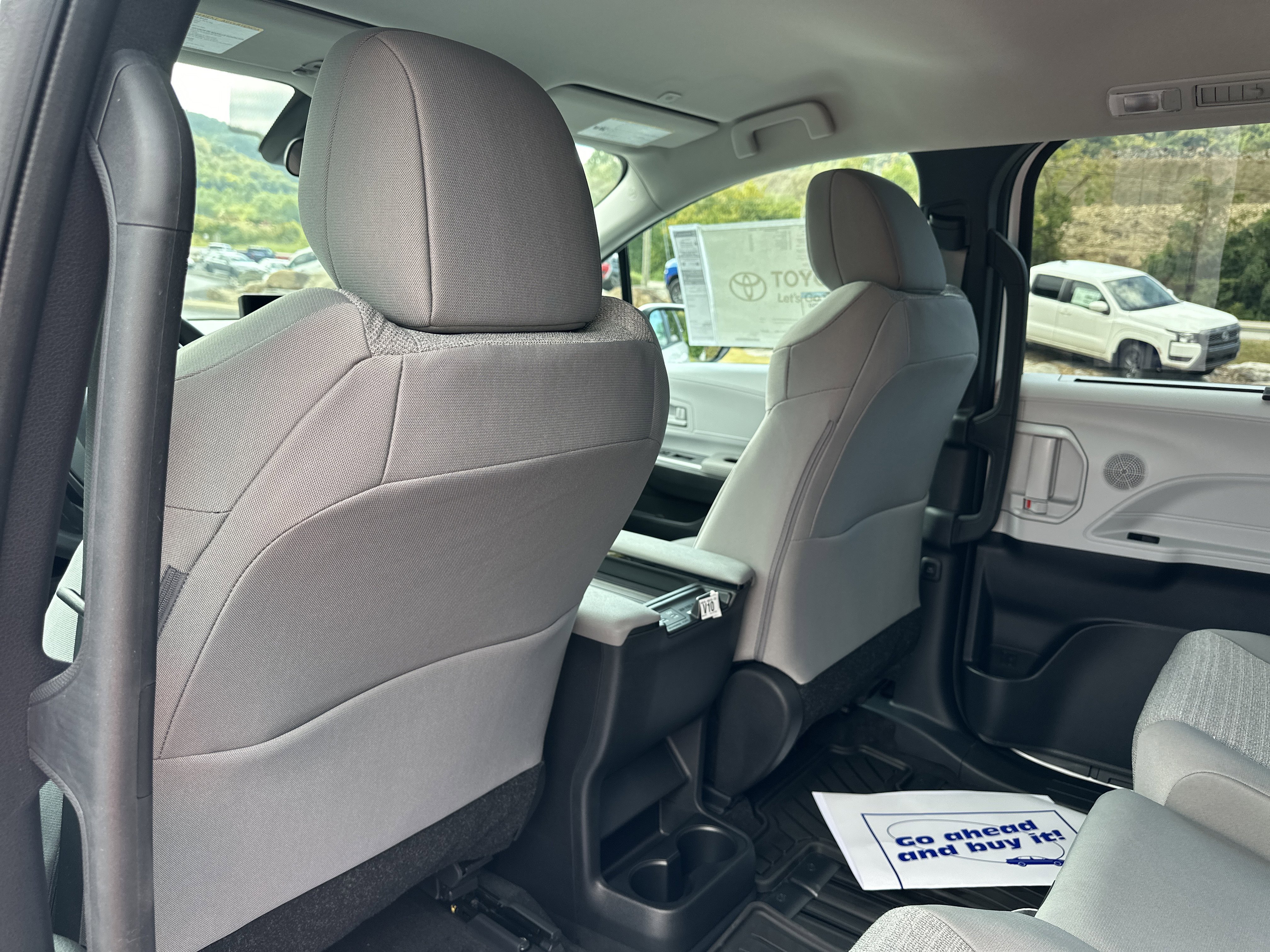 New 2025 Toyota Sienna LE image 20