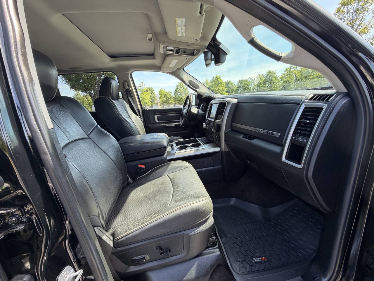 Used 2014 RAM 1500 Limited AWD/4WD image 18