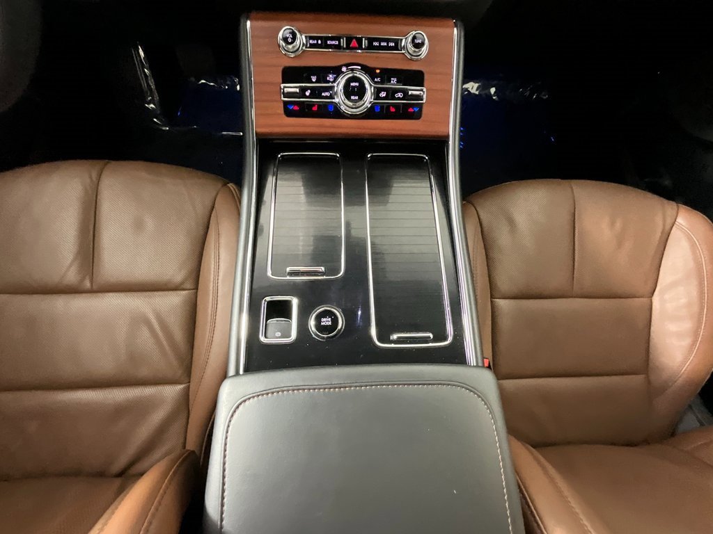 Certified 2024 Lincoln Aviator Reserve w/ Equipment Group 201A image 14