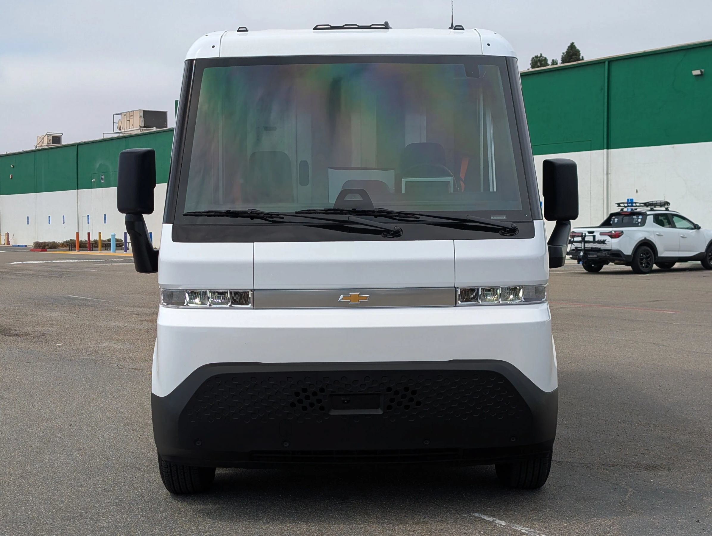Used 2025 Chevrolet Brightdrop 400 FWD image 3