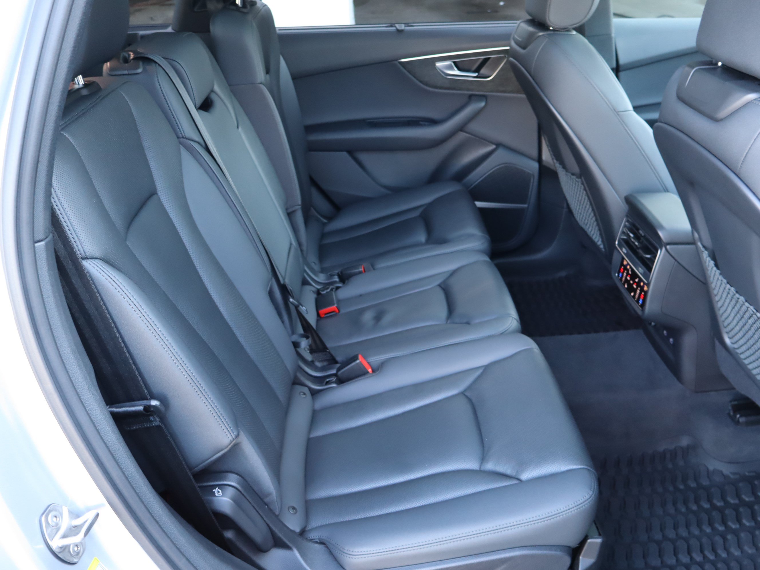 Used 2021 Audi Q7 2.0T Premium Plus w/ Executive Package AWD/4WD image 37