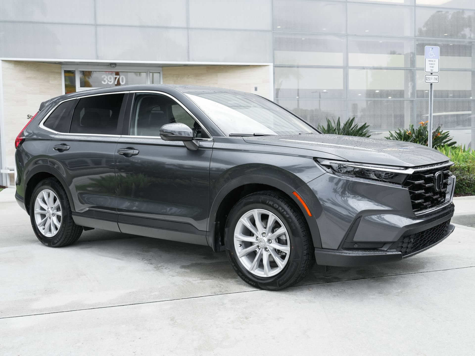 Used 2024 Honda CR-V EX-L image 4
