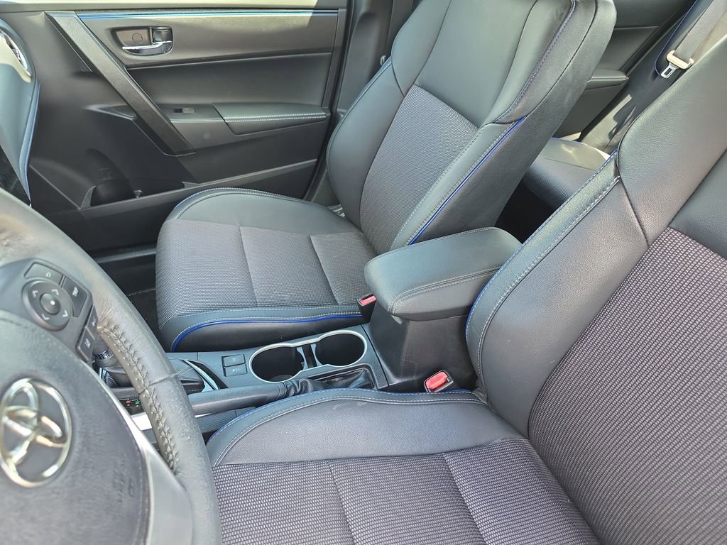Used 2017 Toyota Corolla SE FWD image 17