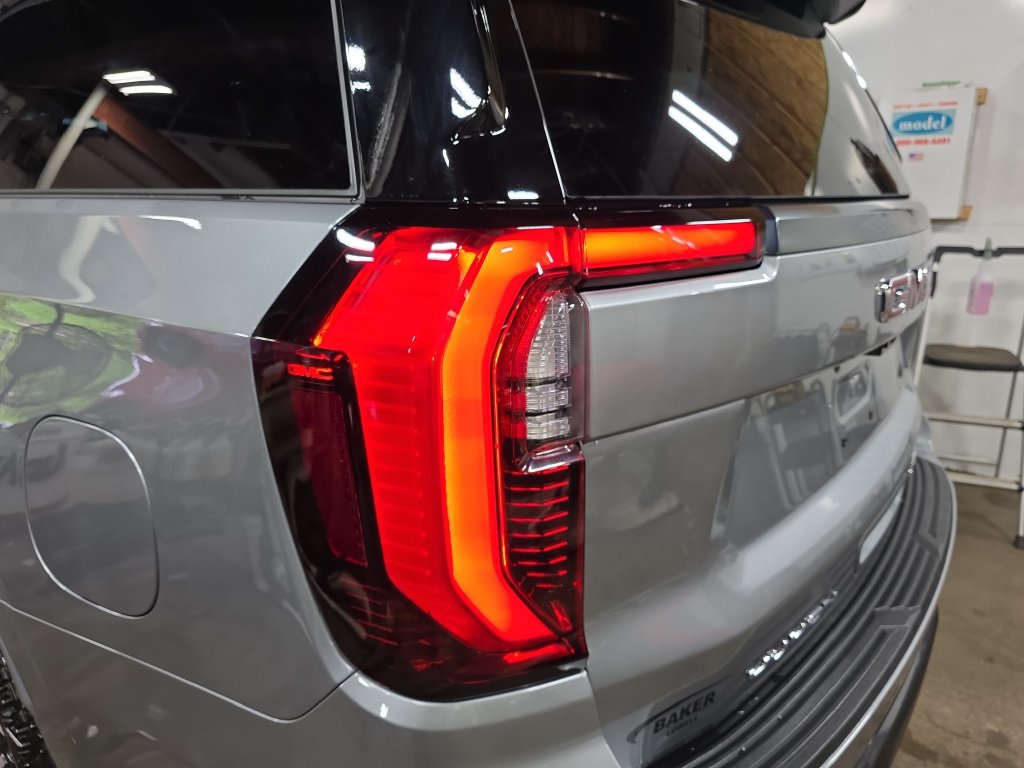 New 2026 GMC Yukon XL AT4 w/ AT4 Premium Plus Package AWD/4WD image 32